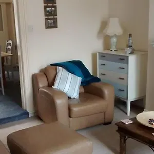 A Summer Place - Spacious Maisonette, Central Whitby, Sleeps 4, Close To Amenities Whitby