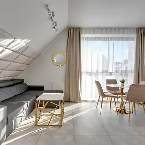 Granaria Prime Location By The River Gdansk